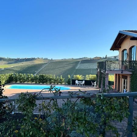Panoramic Villa Garassino - Country Rooms And Fine Restaurant トレイゾ エクステリア 写真